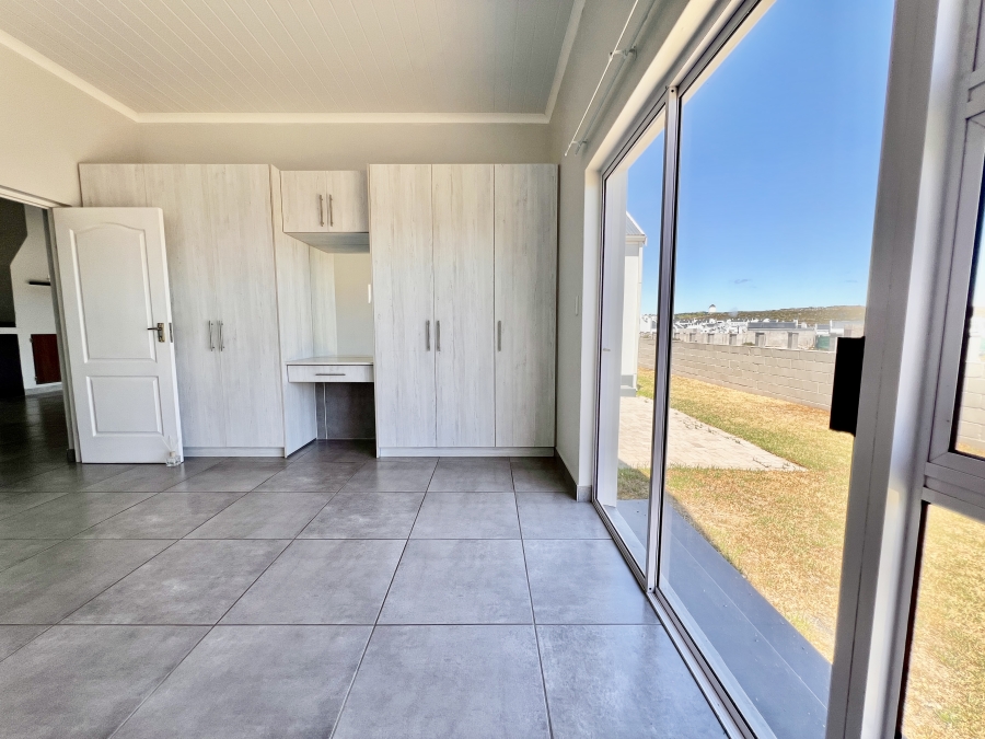 5 Bedroom Property for Sale in Laguna Sands Western Cape